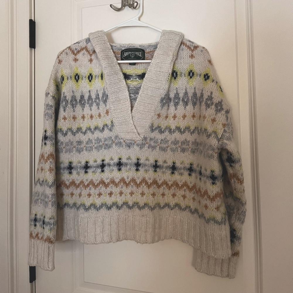 American eagle sweater